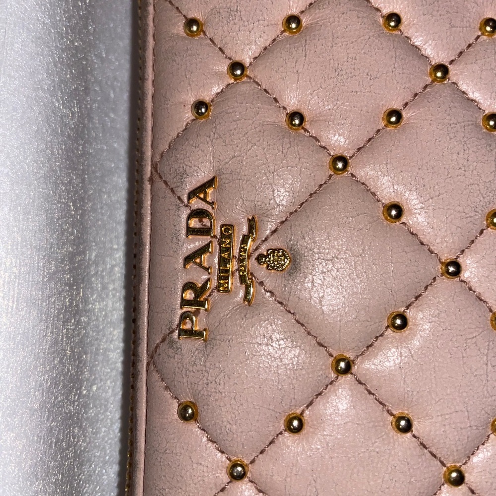 PRADA Authentic Wallet - Picture 5 of 16